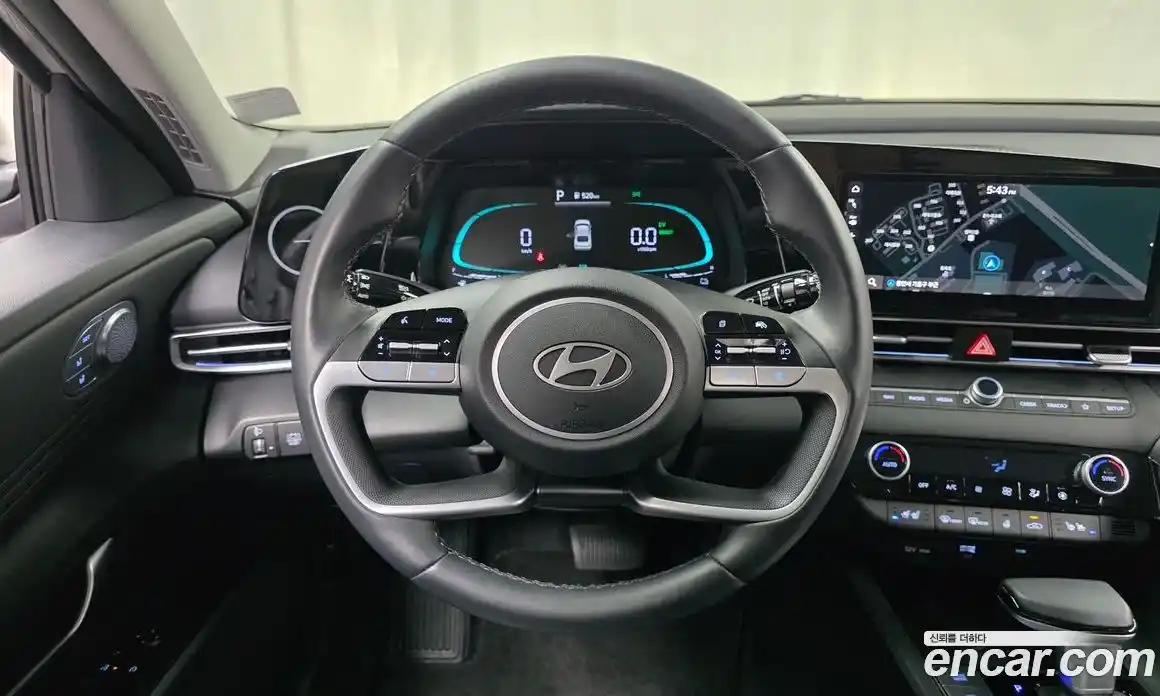 Hyundai Avante 2023 1.6 автомат (гидро), фото 20