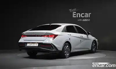 Hyundai Avante 2023 1.6 автомат (гидро), миниатюра 2