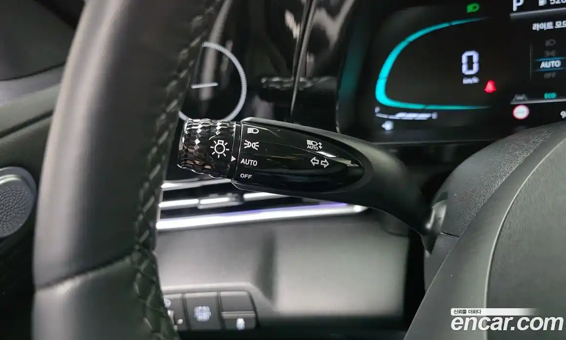 Hyundai Avante 2023 1.6 автомат (гидро), фото 25