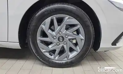 Hyundai Avante 2023 1.6 автомат (гидро), миниатюра 7