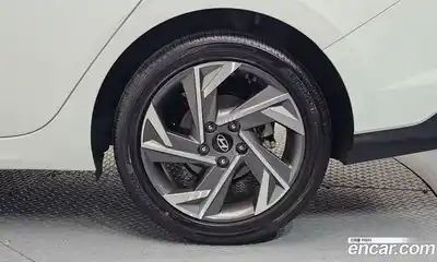 Hyundai Avante 2024 1.6 автомат (гидро), миниатюра 7