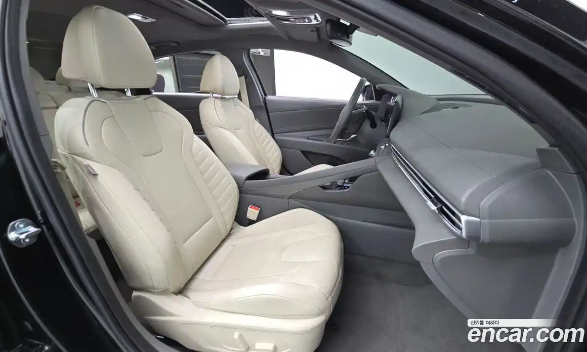Hyundai Avante 2025 1.6 автомат (гидро), фото 17
