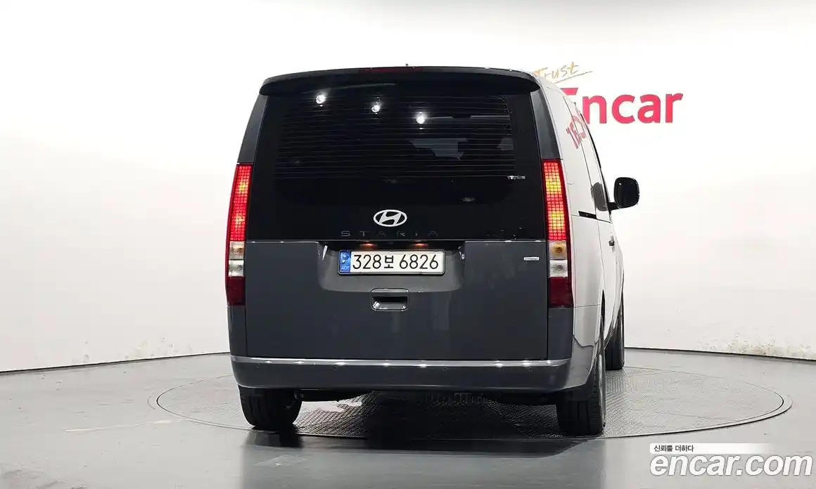 Hyundai Staria 2025 2.2 автомат (гидро), фото 4