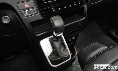 Hyundai Staria 2025 2.2 автомат (гидро), миниатюра 9