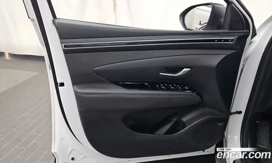 Hyundai Tucson 2023 1.6 автомат (гидро), фото 14