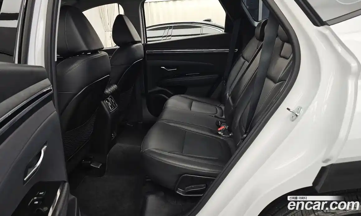 Hyundai Tucson 2023 1.6 автомат (гидро), фото 16