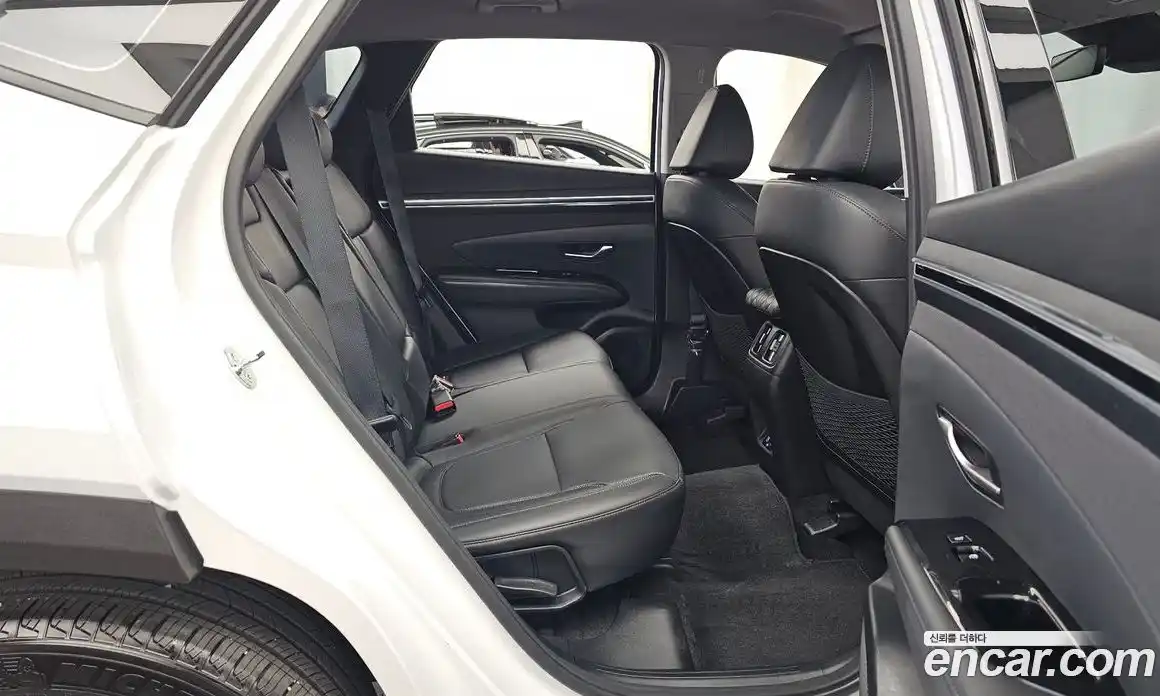 Hyundai Tucson 2023 1.6 автомат (гидро), фото 18