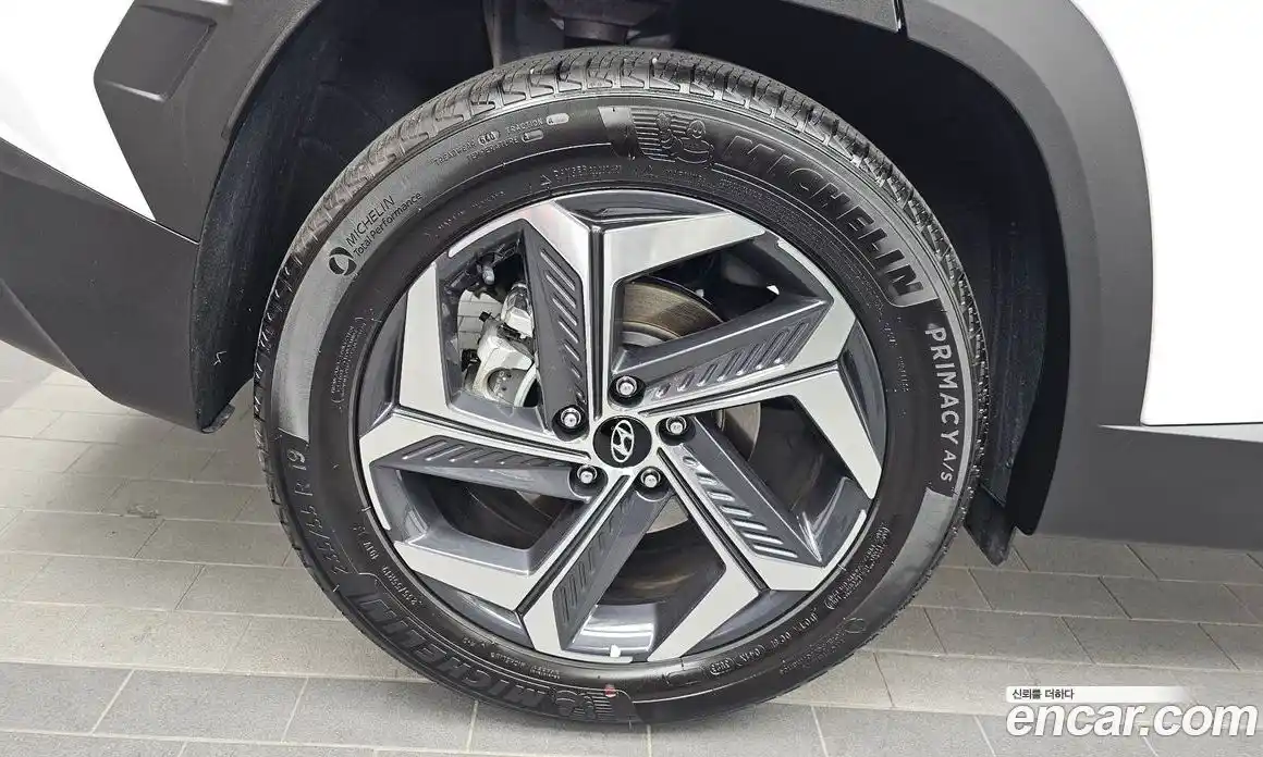 Hyundai Tucson 2023 1.6 автомат (гидро), фото 5