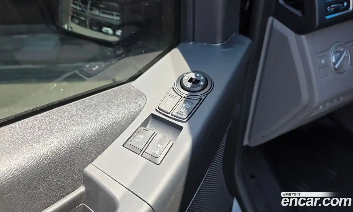 Hyundai Solati 2021 2.5 автомат (гидро), фото 34