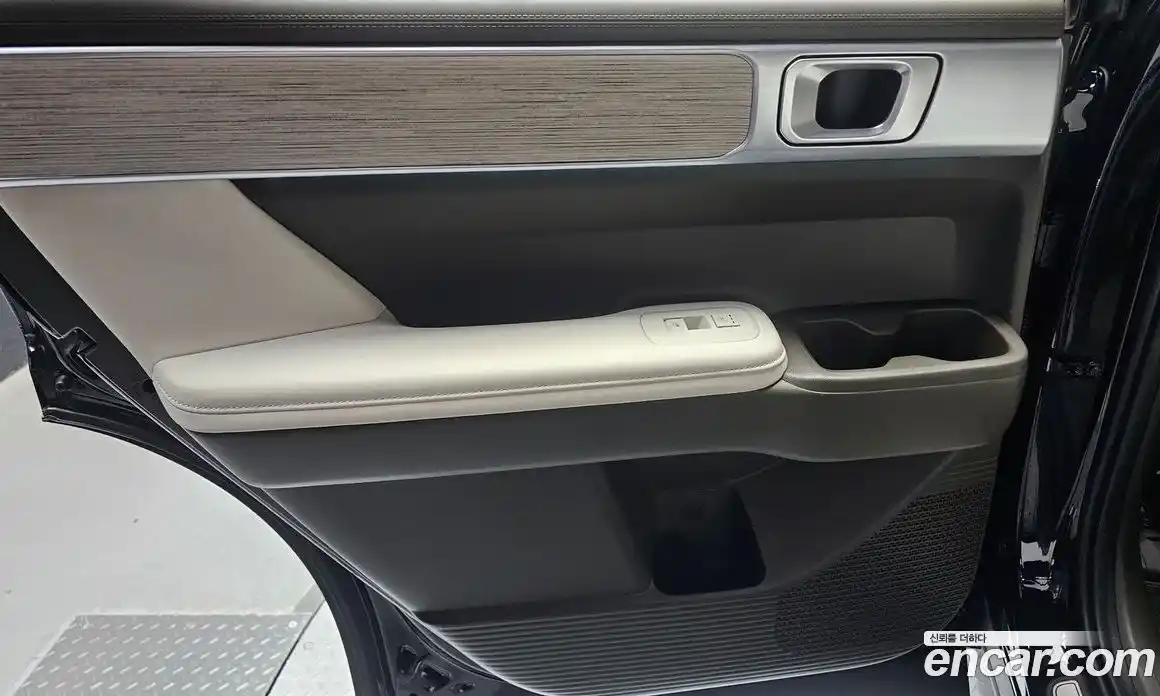 Hyundai Santa Fe 2023 2.5 автомат (гидро), фото 15