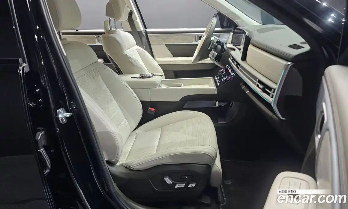 Hyundai Santa Fe 2023 2.5 автомат (гидро), фото 16