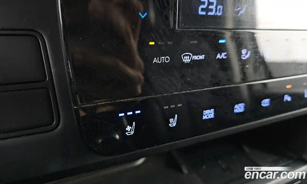 Hyundai Staria 2025 3.5 автомат (гидро), фото 21