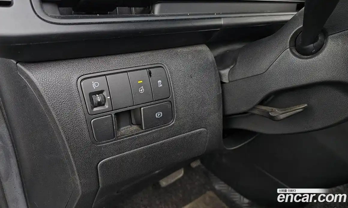 Hyundai Staria 2025 3.5 автомат (гидро), фото 23