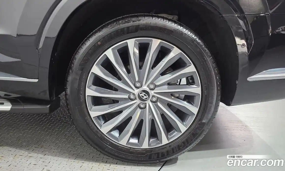 Hyundai Palisade 2023 3.8 автомат (гидро), фото 7