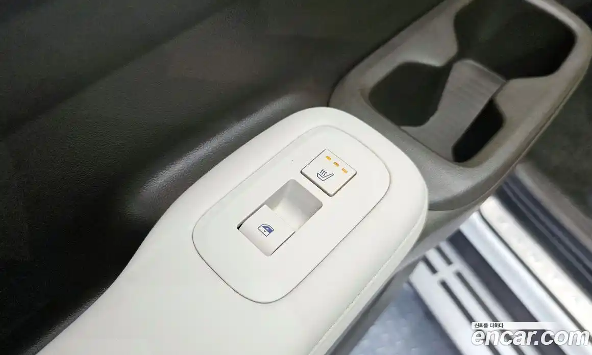 Hyundai Santa Fe 2024 1.6 автомат (гидро), фото 19