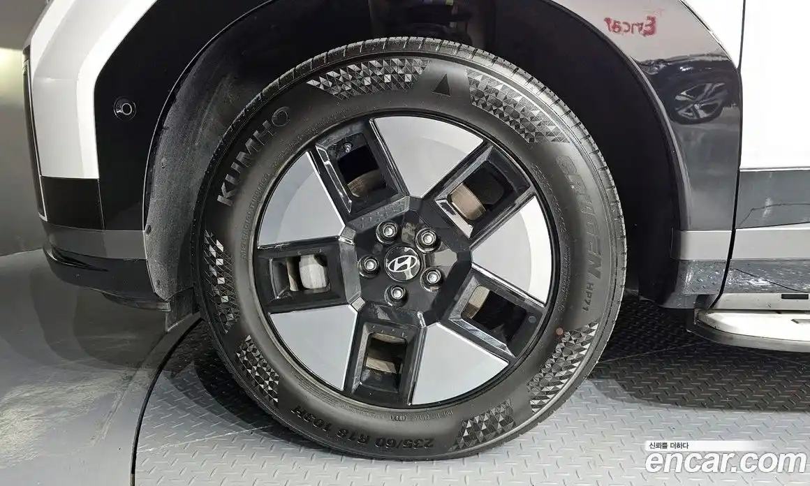 Hyundai Santa Fe 2024 1.6 автомат (гидро), фото 5