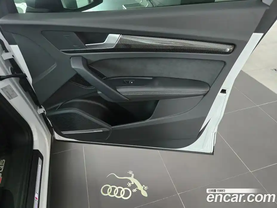 Audi SQ5 2022 3.0 автомат (гидро), фото 17