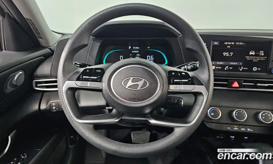 Hyundai Avante 2024 1.6 автомат (гидро), фото 16