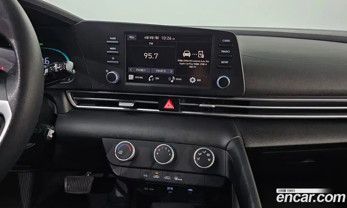 Hyundai Avante 2024 1.6 автомат (гидро), фото 17