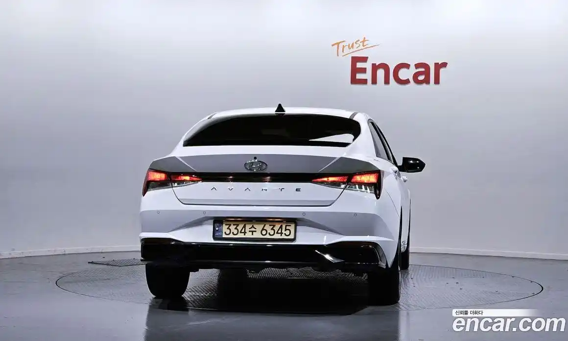 Hyundai Avante 2022 1.6 автомат (гидро), фото 4