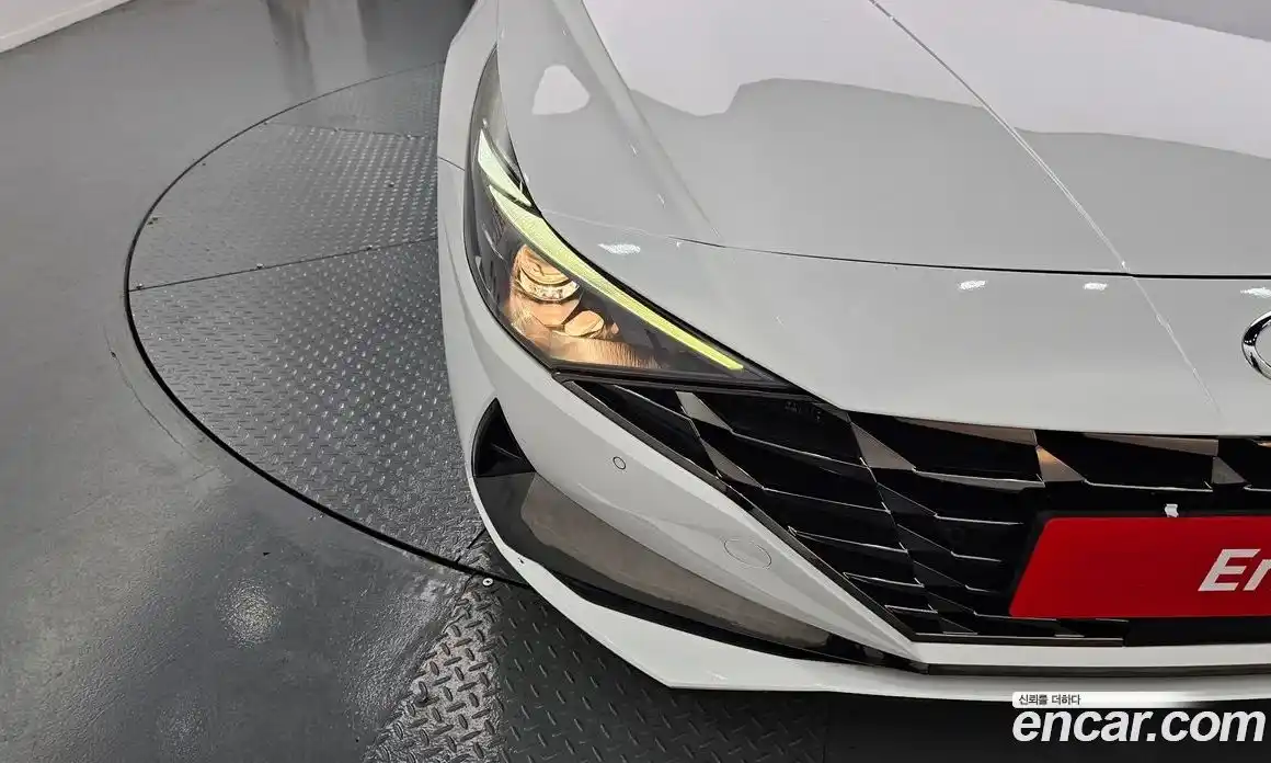 Hyundai Avante 2022 1.6 автомат (гидро), фото 8