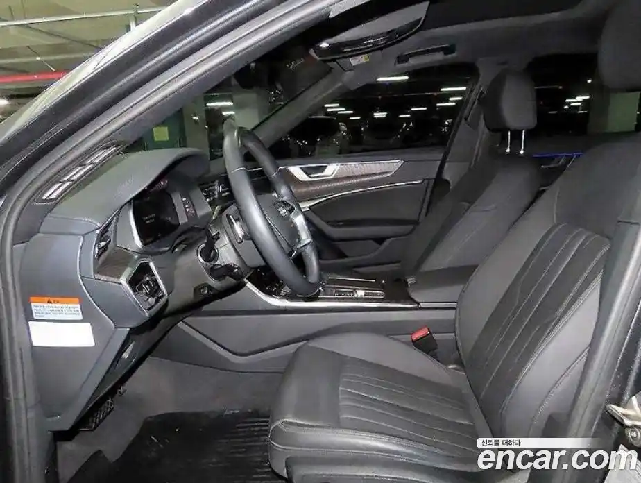Audi A6 2023 2.0 автомат (гидро), фото 6
