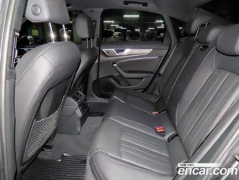 Audi A6 2023 2.0 автомат (гидро), фото 7