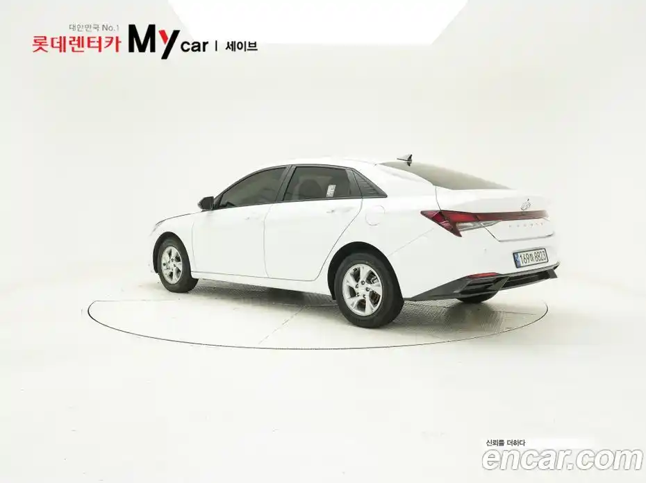 Hyundai Avante 2022 1.6 автомат (гидро), фото 3