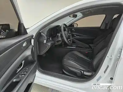 Hyundai Avante 2022 1.6 автомат (гидро), миниатюра 9