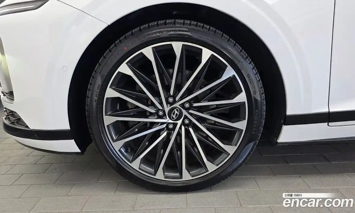 Hyundai Grandeur 2023 3.5 автомат (гидро), фото 5