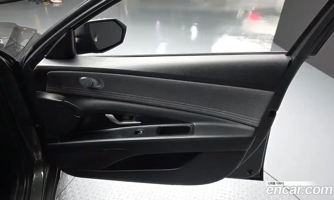 Hyundai Avante 2020 1.6 автомат (гидро), фото 14