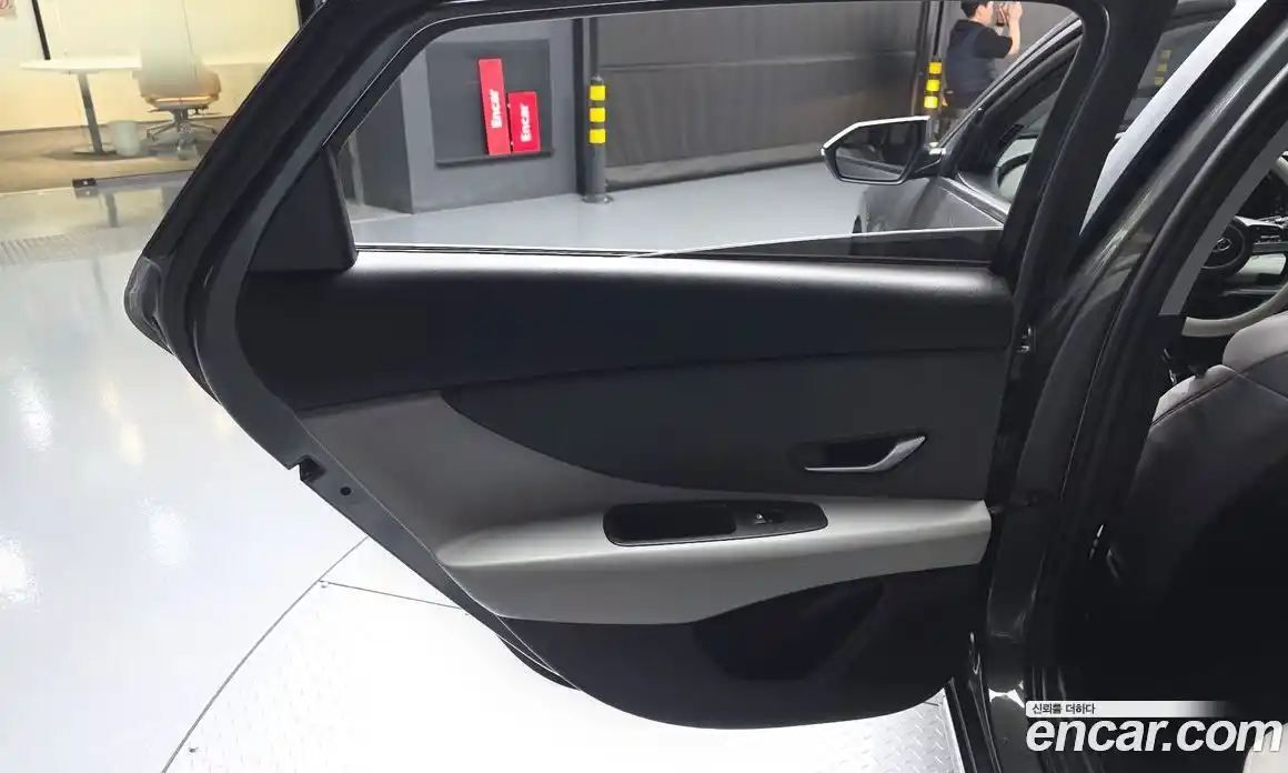Hyundai Avante 2020 1.6 автомат (гидро), фото 15