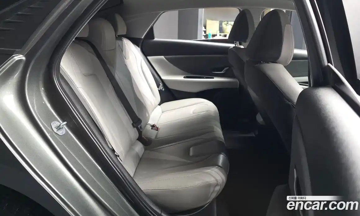 Hyundai Avante 2020 1.6 автомат (гидро), фото 16