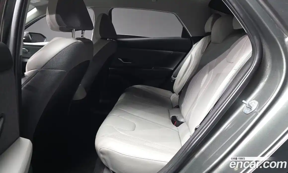 Hyundai Avante 2020 1.6 автомат (гидро), фото 18