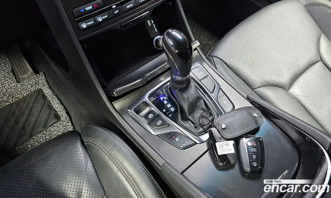 Hyundai Grandeur 2016 2.4 автомат (гидро), фото 12