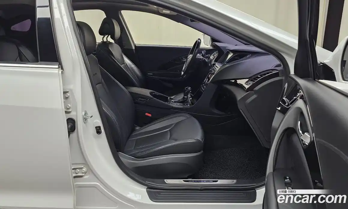 Hyundai Grandeur 2016 2.4 автомат (гидро), фото 16