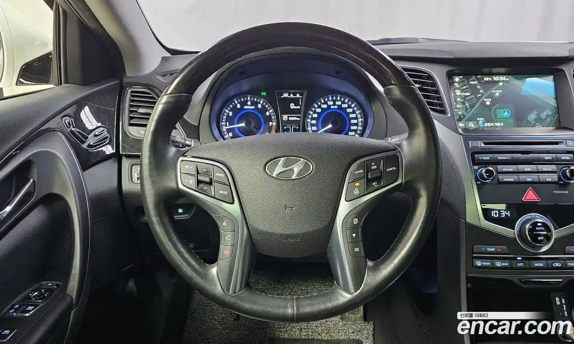 Hyundai Grandeur 2016 2.4 автомат (гидро), фото 19
