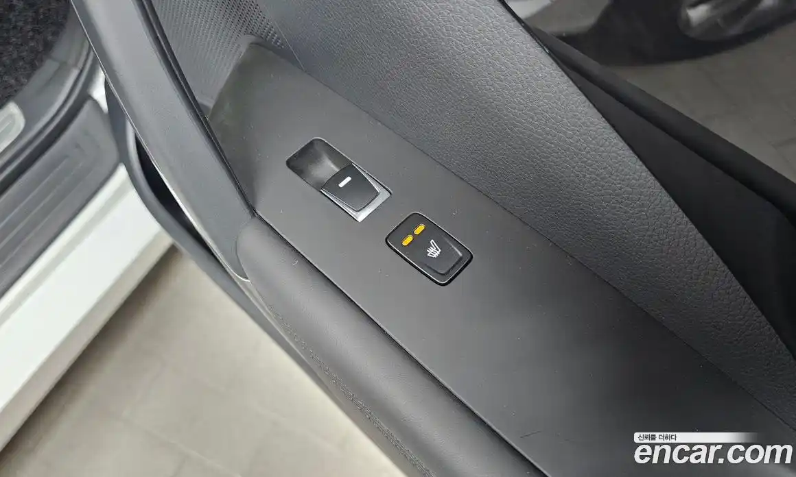Hyundai Grandeur 2016 2.4 автомат (гидро), фото 27