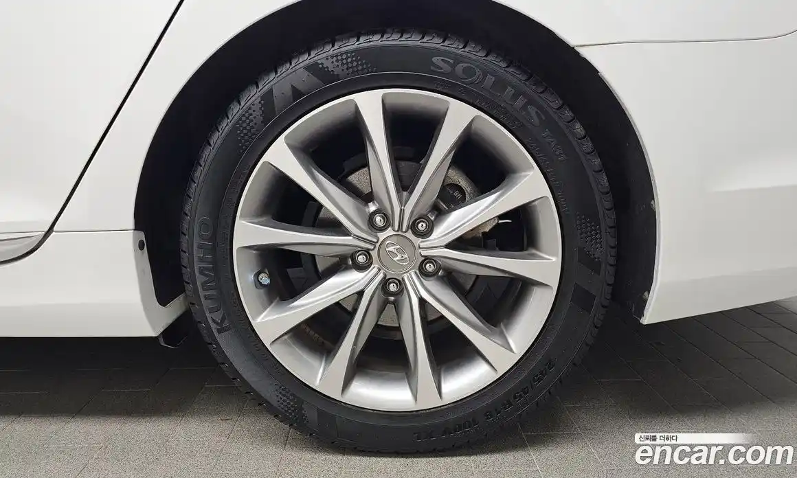 Hyundai Grandeur 2016 2.4 автомат (гидро), фото 7