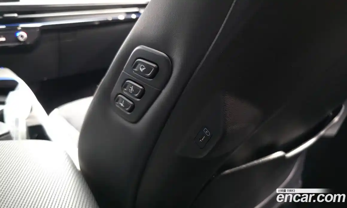 Kia EV6 2024 0.1 автомат (гидро), фото 42