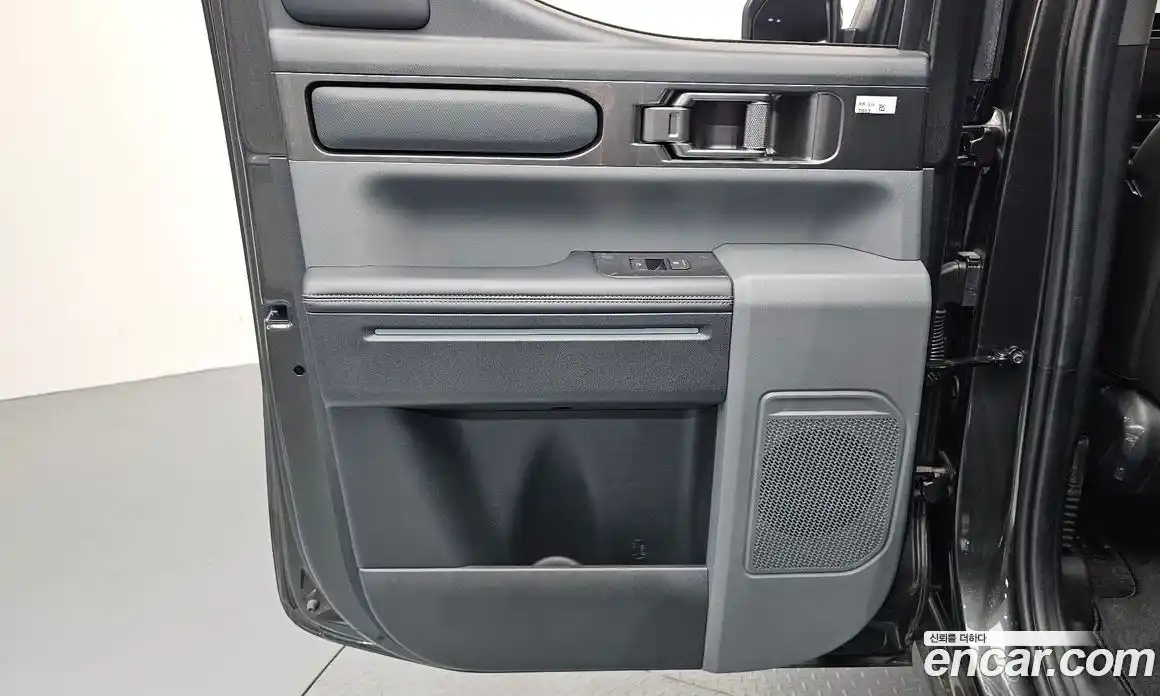 Kia Tasman 2025 2.5 автомат (гидро), фото 15