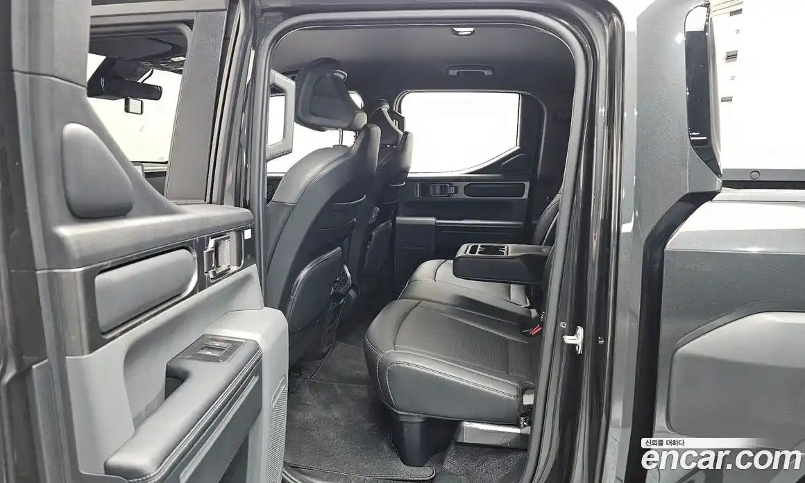 Kia Tasman 2025 2.5 автомат (гидро), фото 18