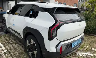 Kia EV3 2025 автомат (гидро), миниатюра 7