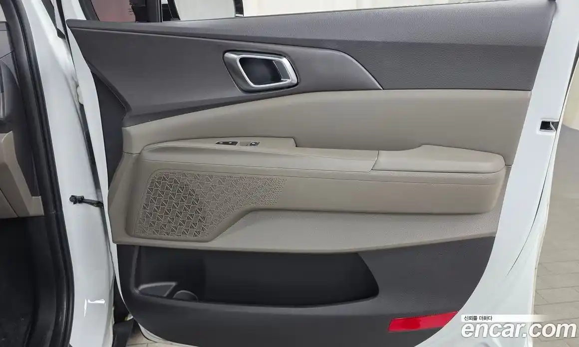 Kia Carnival 2025 2.2 автомат (гидро), фото 15