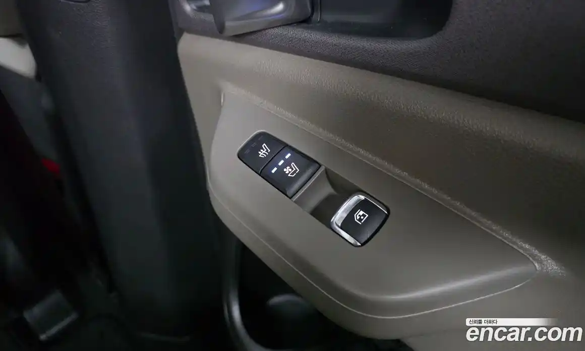 Kia Carnival 2025 2.2 автомат (гидро), фото 26