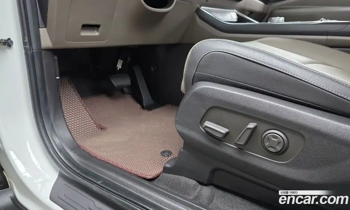 Kia Carnival 2025 2.2 автомат (гидро), фото 29