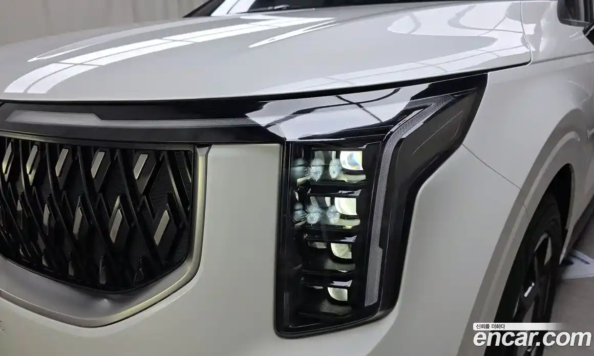 Kia Carnival 2025 2.2 автомат (гидро), фото 8