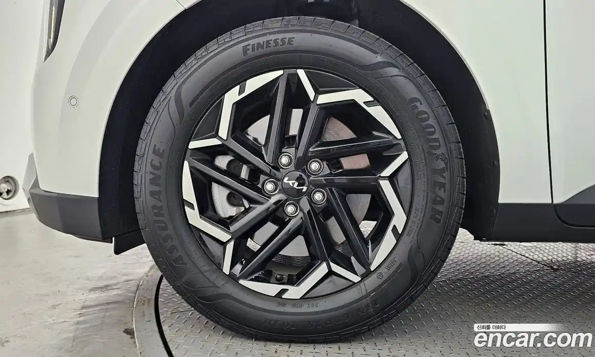 Kia Carnival 2025 2.2 автомат (гидро), фото 5