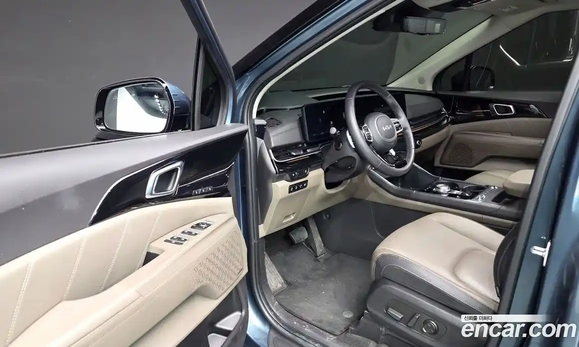 Kia Carnival 2024 1.6 автомат (гидро), фото 13