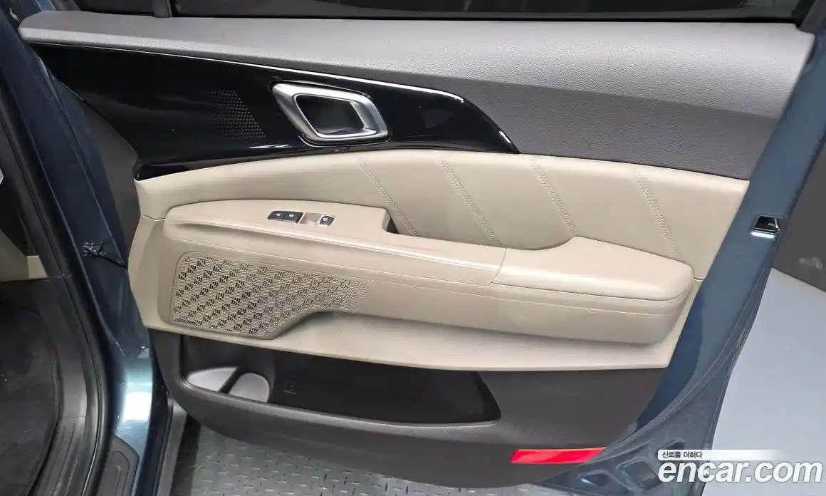 Kia Carnival 2024 1.6 автомат (гидро), фото 14